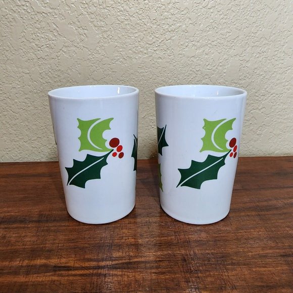 2 Starbucks 2011 Holly and Berries 10.6 oz Mugs Christmas - Picture 2 of 6